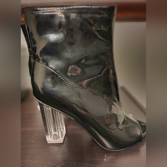 Yoki PVC transparent black chunky heel peep toe ankle bootie Size 9 - Picture 2 of 7